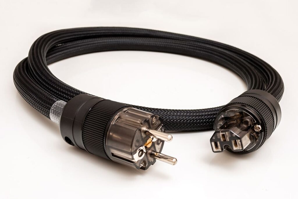 Кабель силовой TAGA Harmony TPC-TS cord (1.5m)