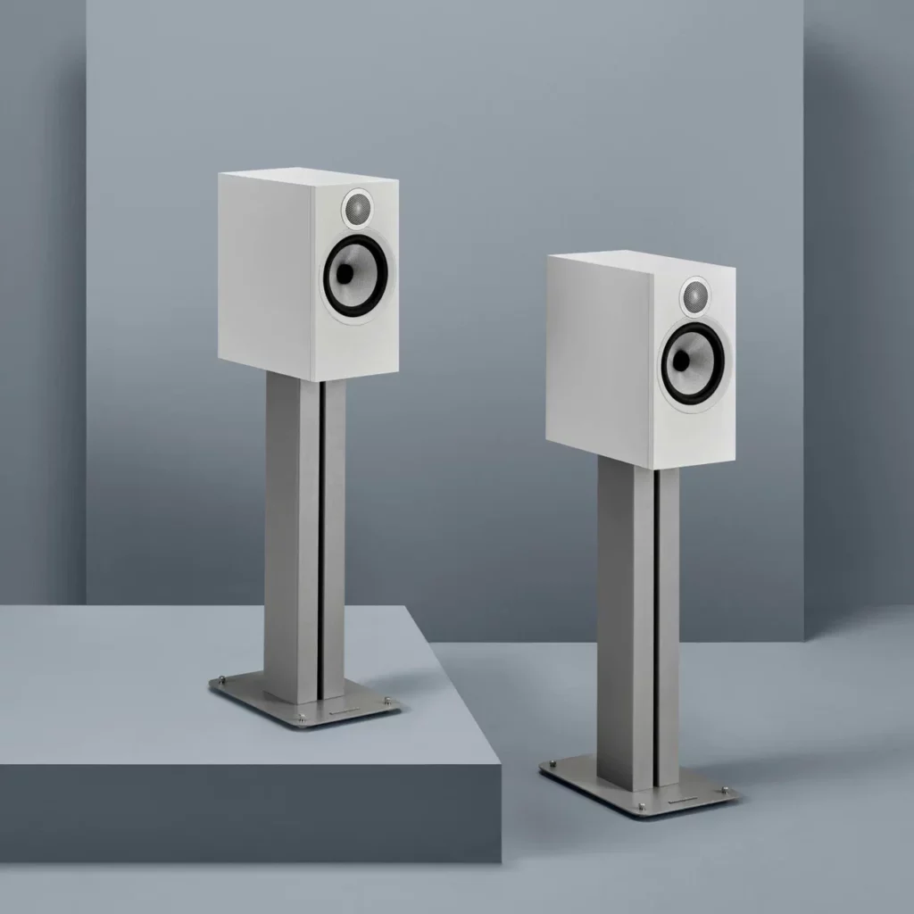 Полочная акустическая система Bowers & Wilkins 606 S3 White