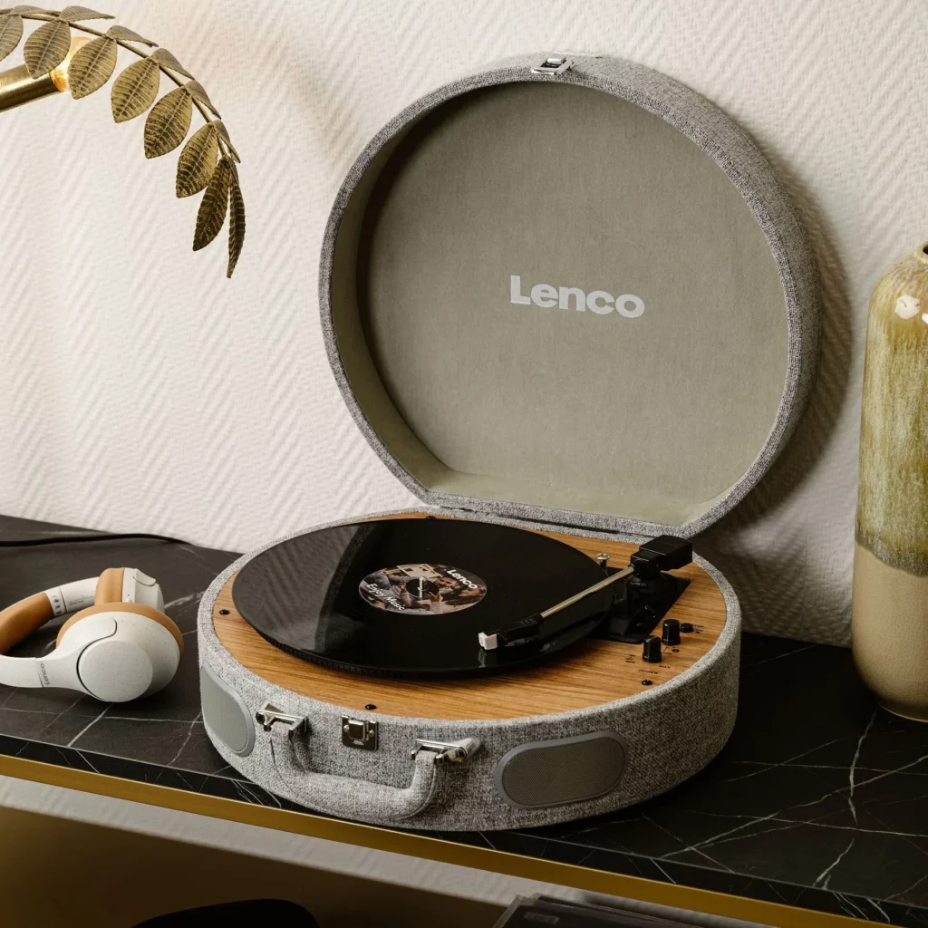 Виниловый проигрыватель Lenco LS-66GY
