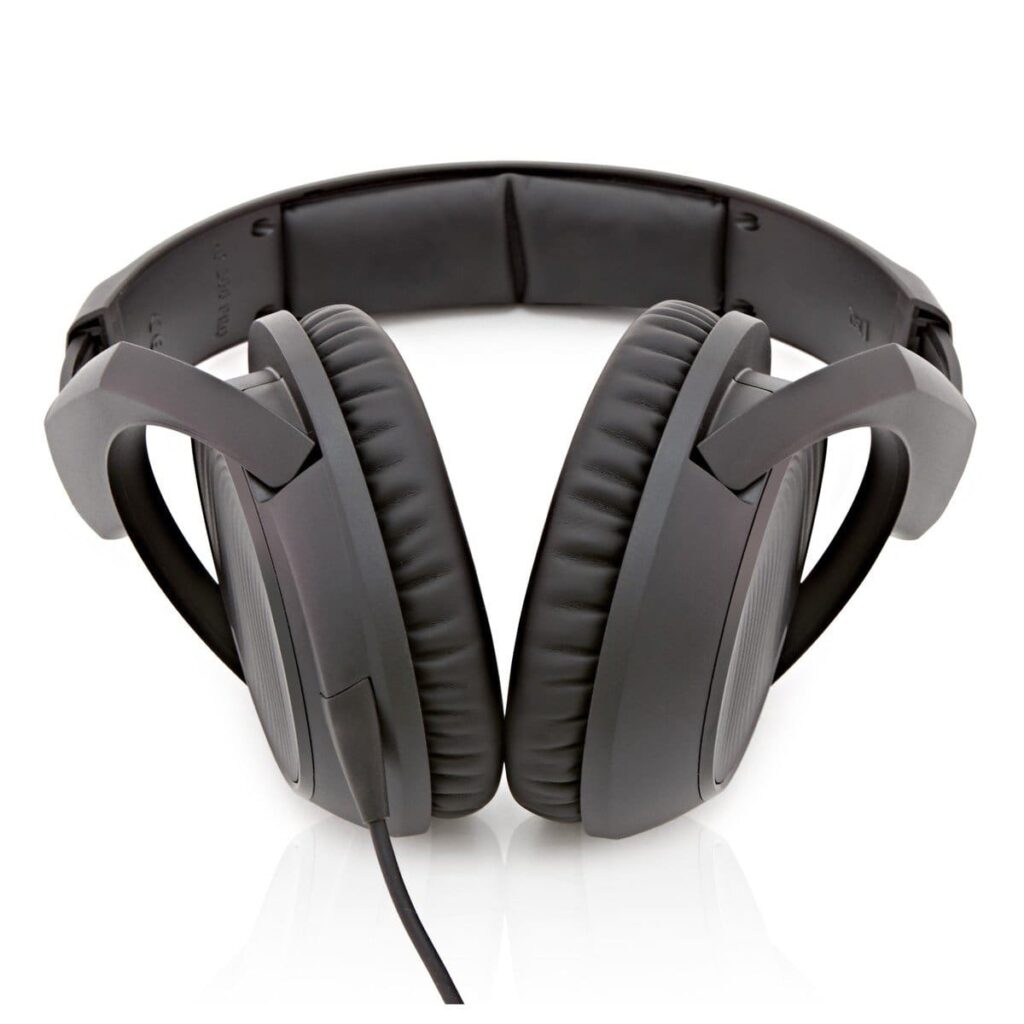Наушники Sennheiser HD 200 PRO