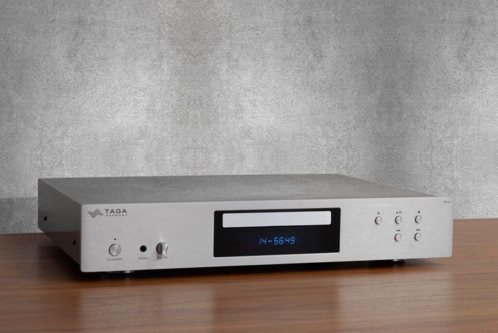 CD-проигрыватель TAGA Harmony TCD-50 Silver