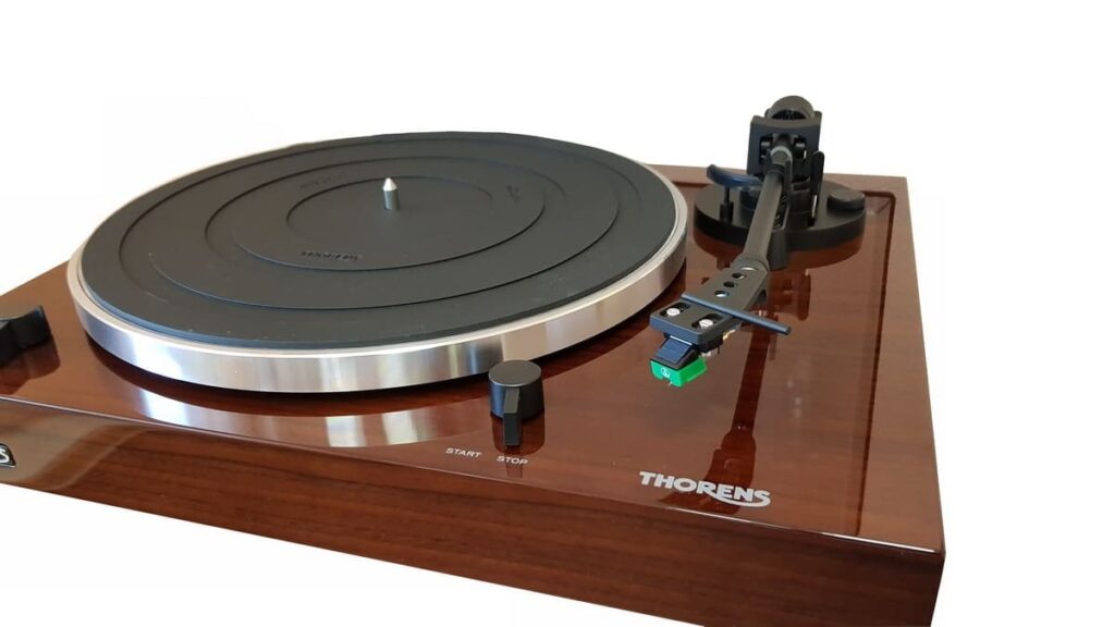 Проигрыватель винила Thorens TD-202 (TP71, AT95E) High Gloss Walnut