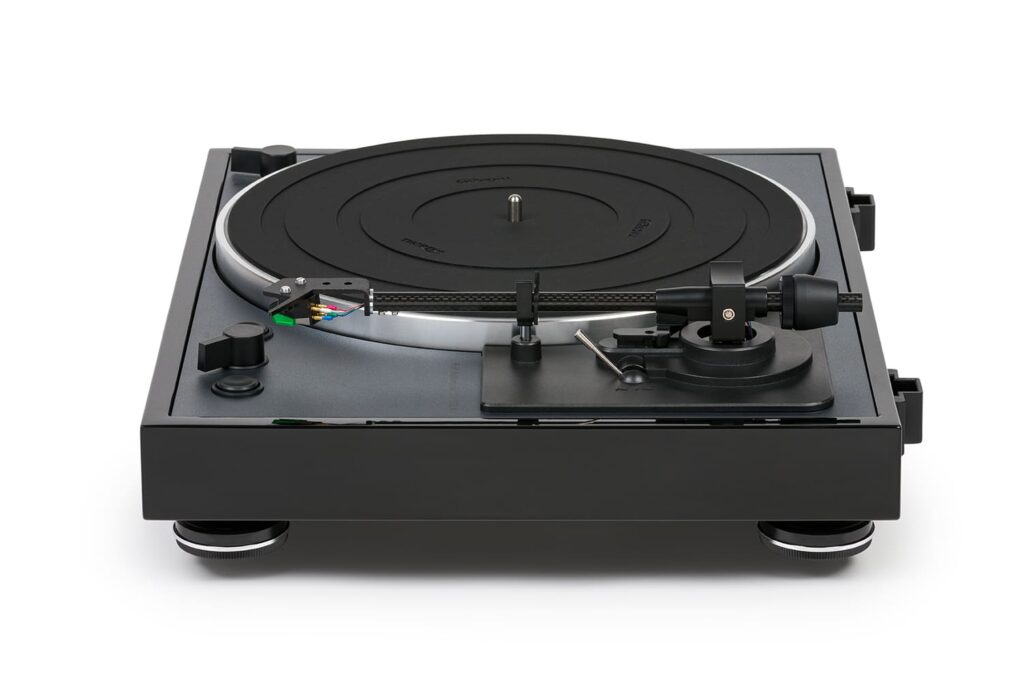 Проигрыватель винила Thorens TD 102 A Black