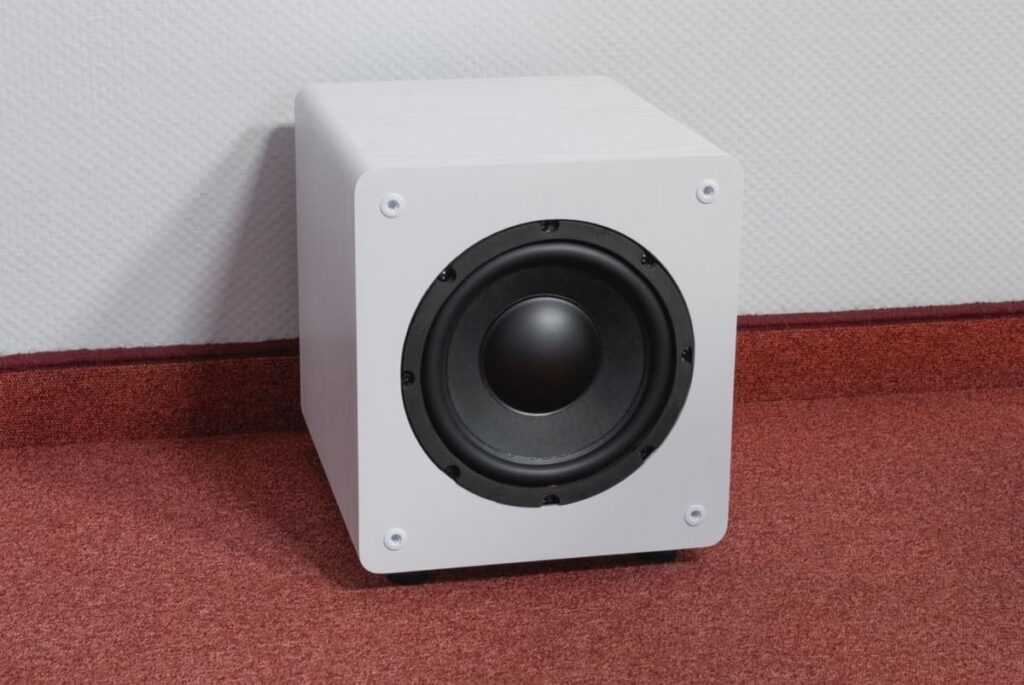 Сабвуфер Taga Harmony TSW-60 Modern Wenge