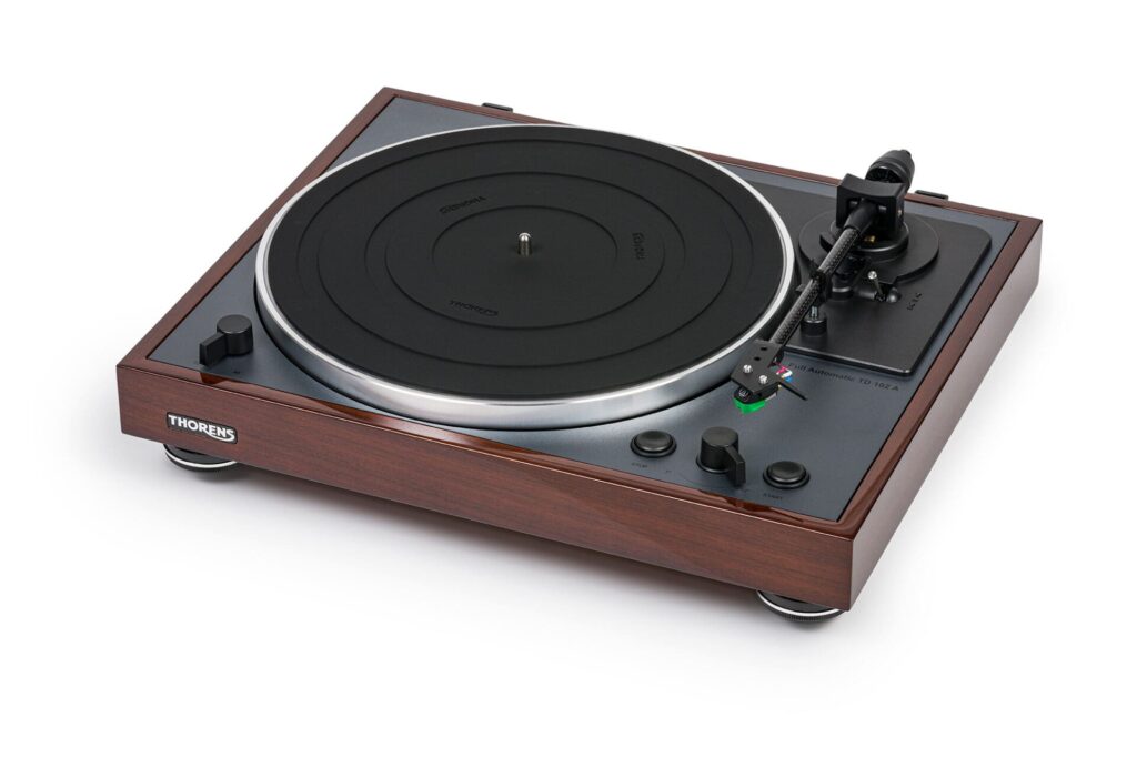 Проигрыватель винила Thorens TD 102 A Walnut