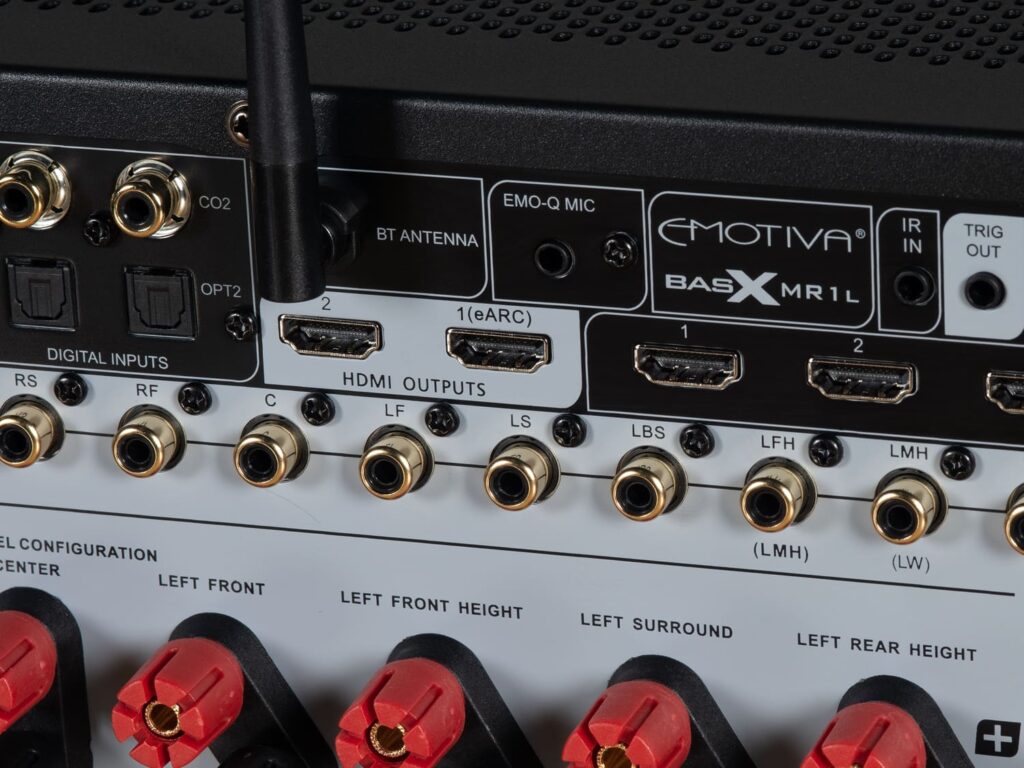 AV-ресивер Emotiva MR-1L