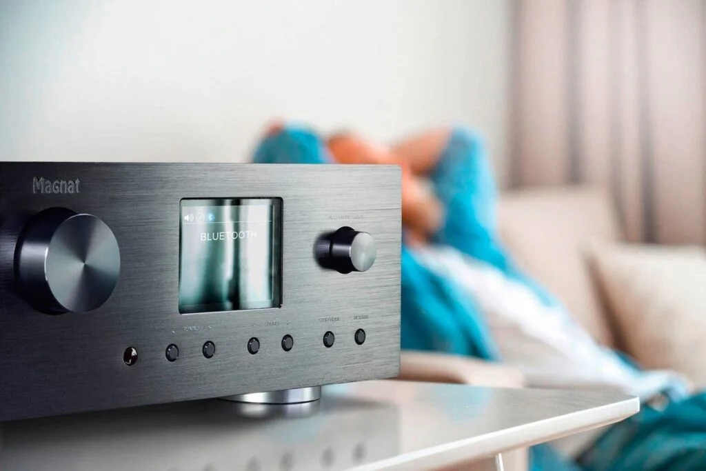CD-ресивер Magnat MC 400 black