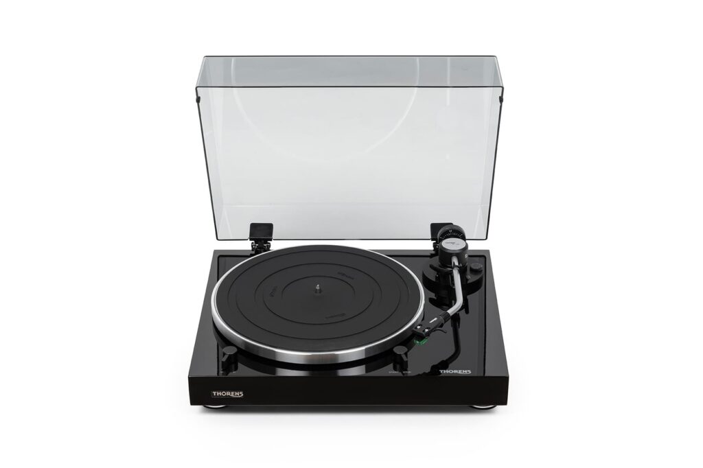 Проигрыватель винила Thorens TD 204 Black High Gloss
