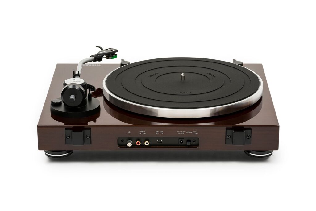 Проигрыватель винила Thorens TD 204 Walnut High Gloss