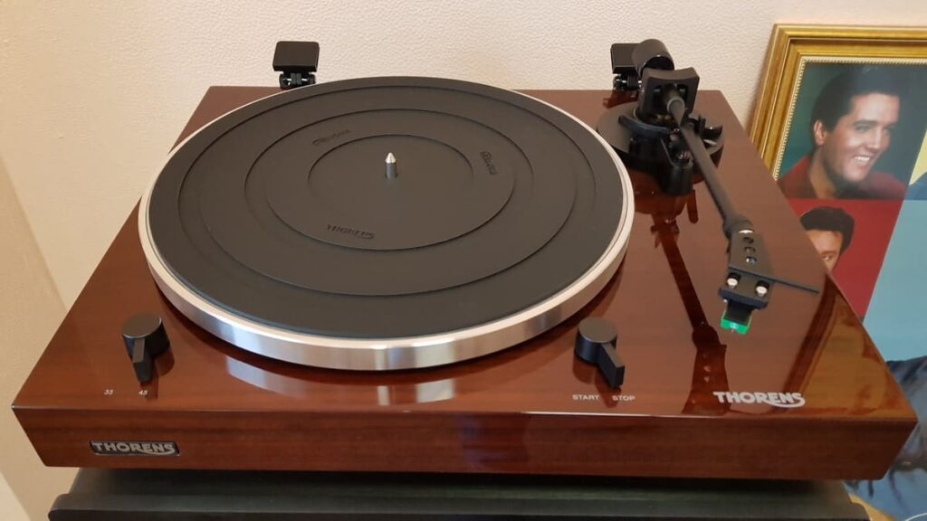 Проигрыватель винила Thorens TD-202 (TP71, AT95E) High Gloss Walnut
