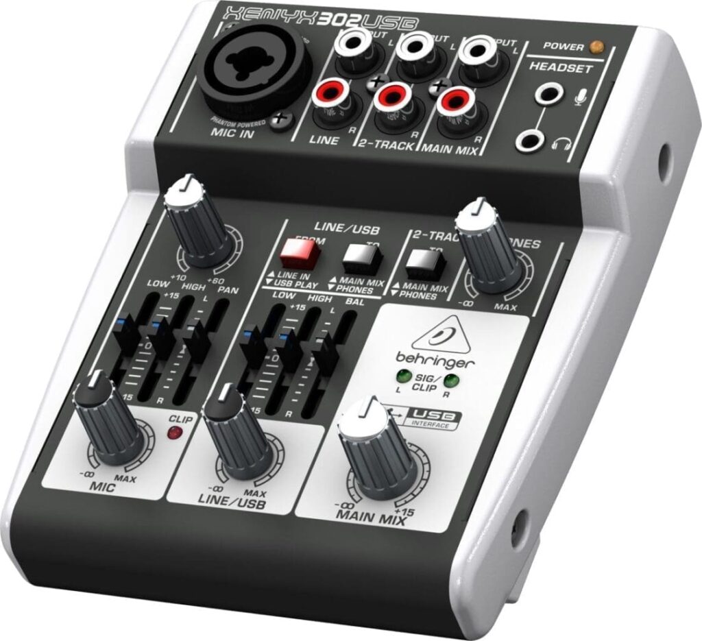 Микшерный пульт Behringer 302USB