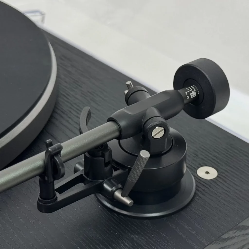 Проигрыватель винила Phaze Audio Adelle Black