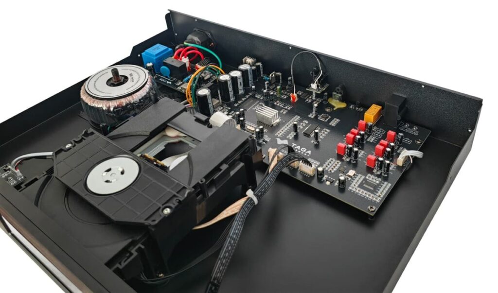 CD-проигрыватель TAGA Harmony TCD-30 Black