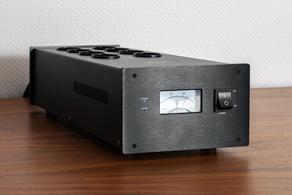 Сетевой кондиционер Taga Harmony PC-5000 Black
