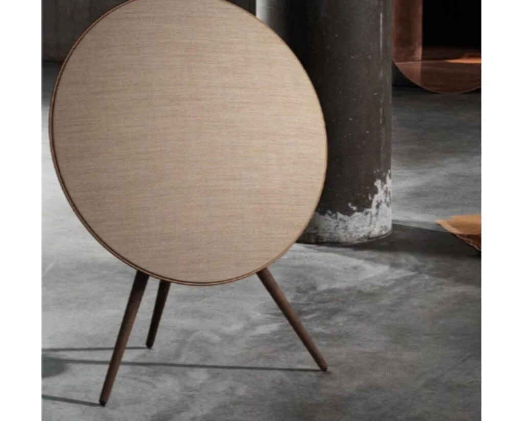 Беспроводная акустика Bang & Olufsen BeoPlay A9 4th Gen Bronze/Walnut (без GVA)