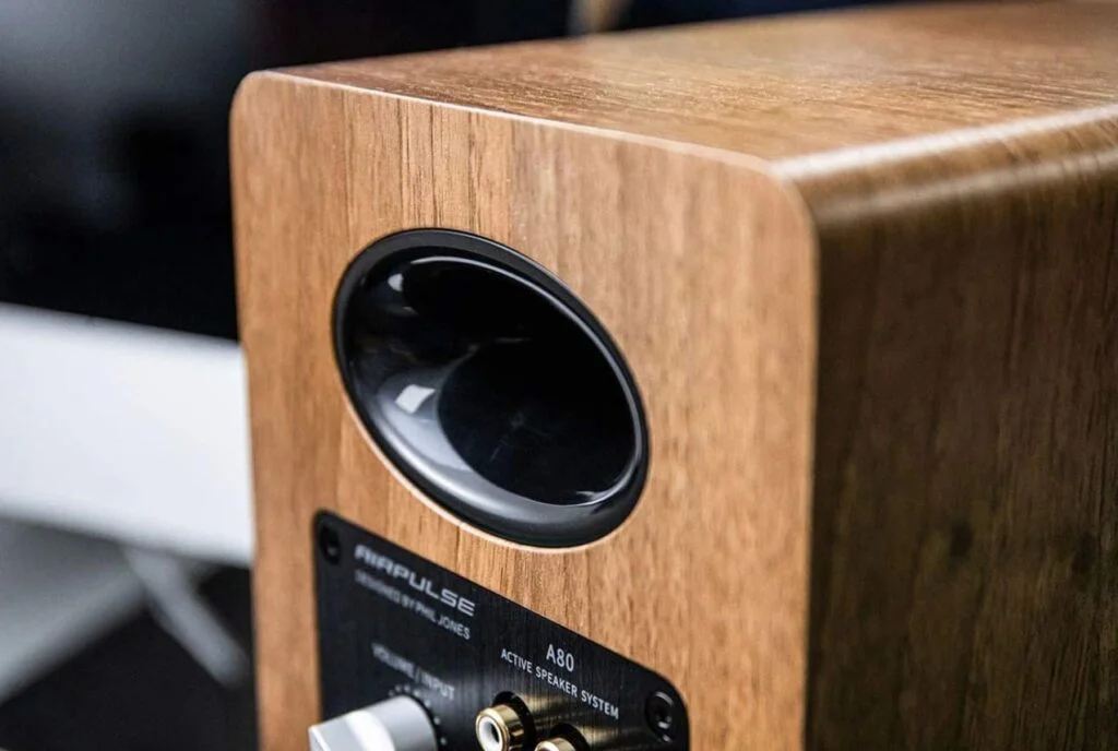 Полочная акустика AirPulse A80 Walnut