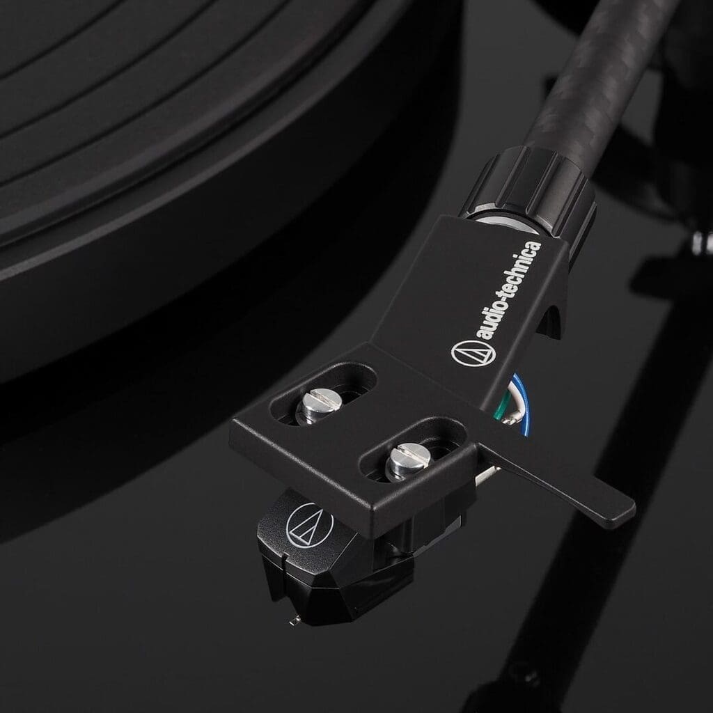 Проигрыватель винила Audio-Technica AT-LPW50PB