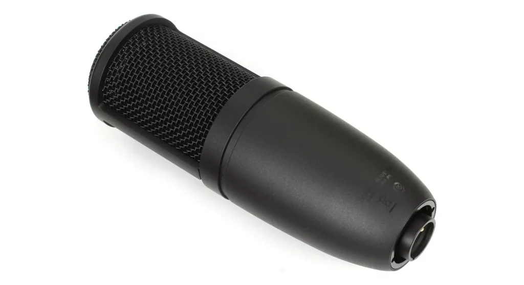Микрофон AKG P120