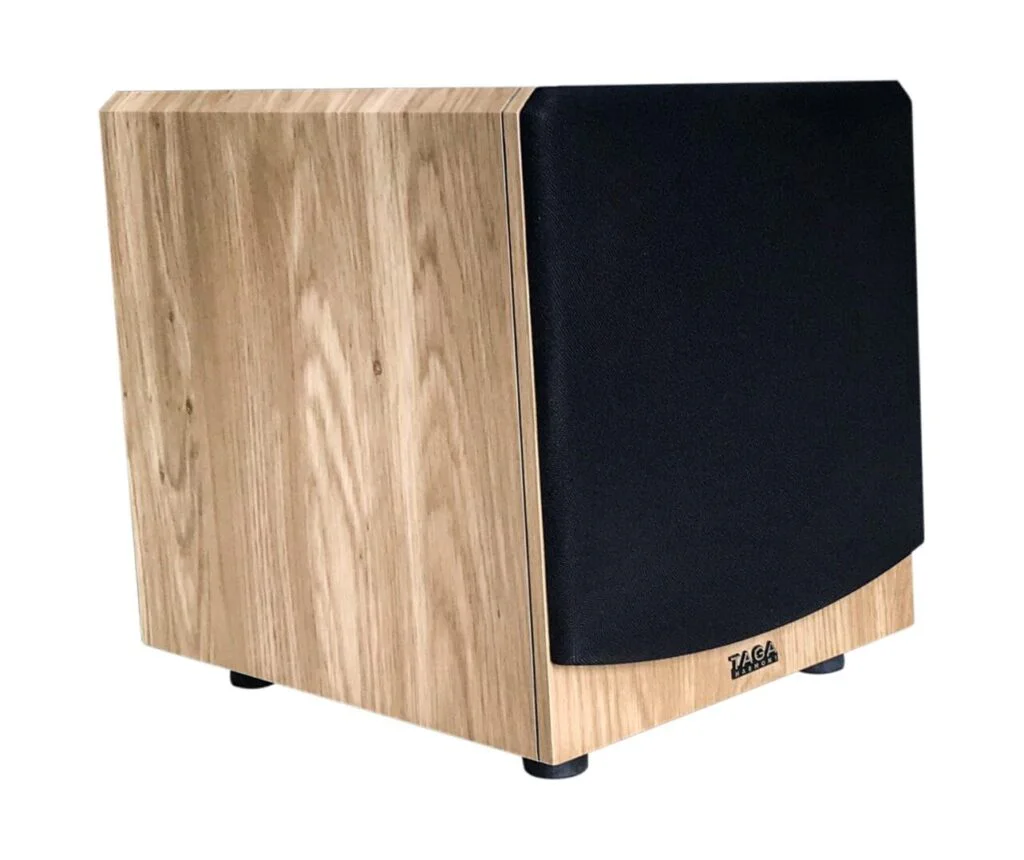 Активный сабвуфер TAGA Harmony TSW-80 OAK