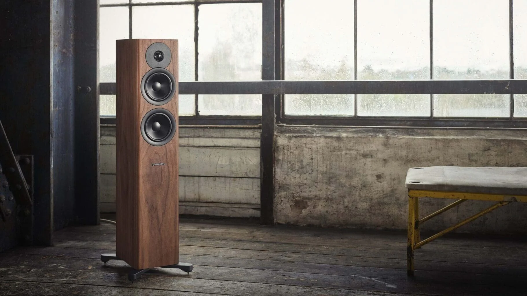 Акустическая система Dynaudio Evoke 30 Walnut Wood