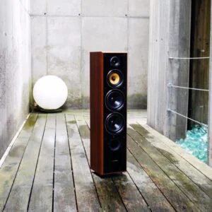TAGA Harmony TAV-606F SE Walnut