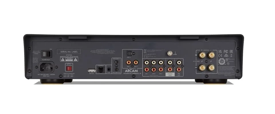 Интегрированный усилитель Arcam A15