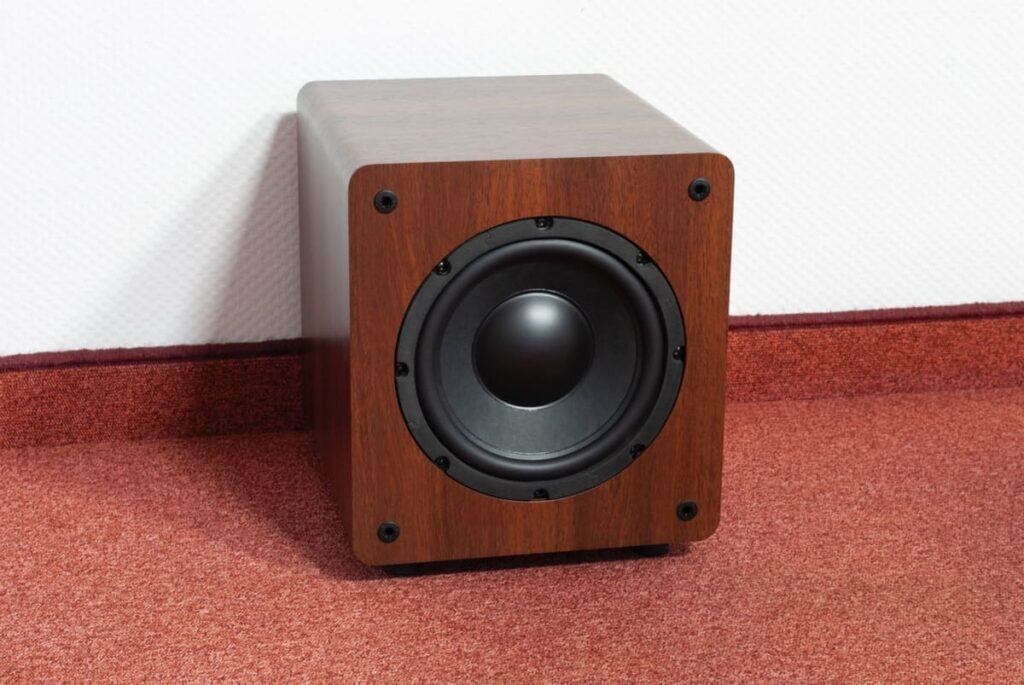Сабвуфер Taga Harmony TSW-60 Modern Wenge