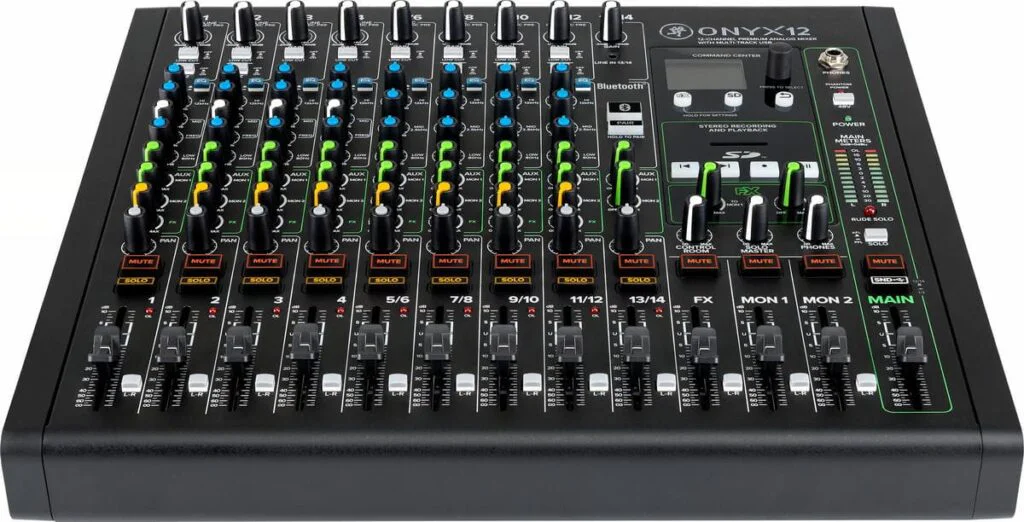Микшер Mackie ONYX12