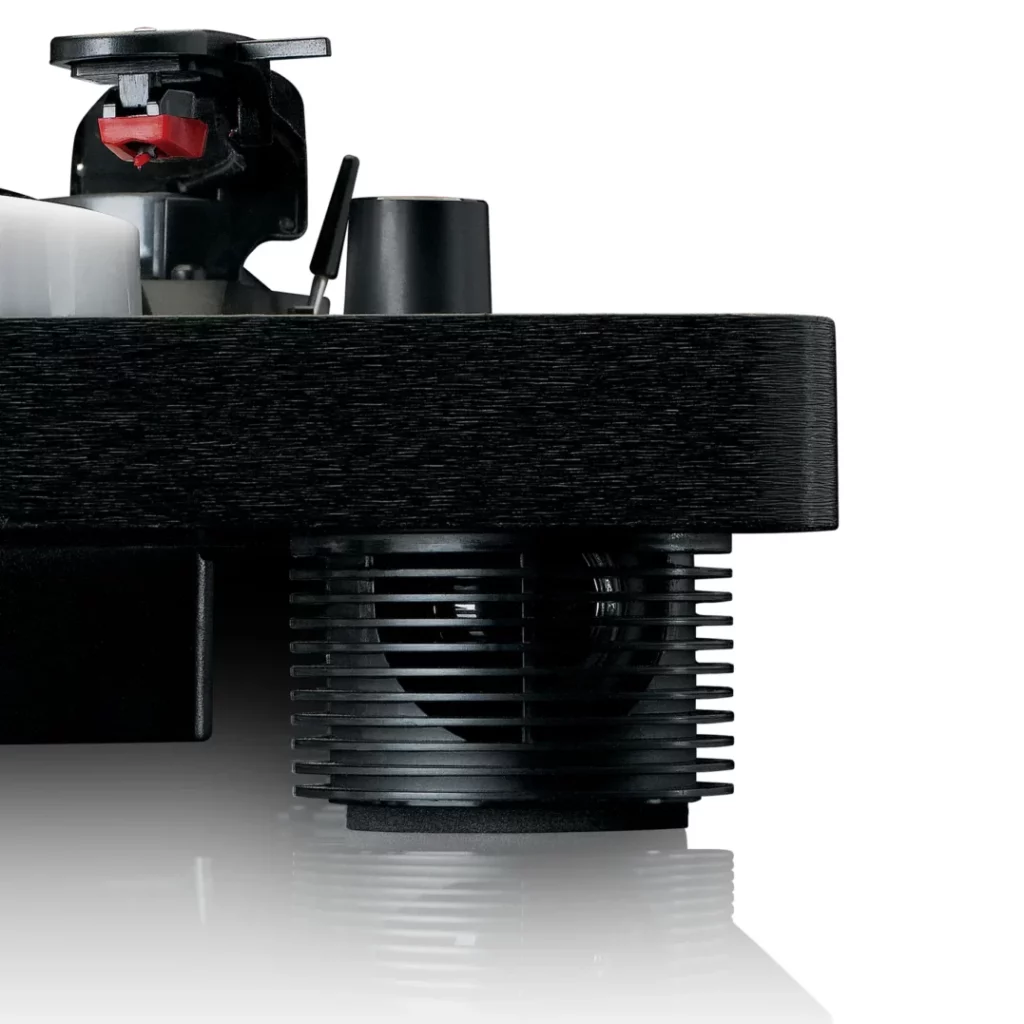 Виниловый проигрыватель Lenco LS-50LED BK