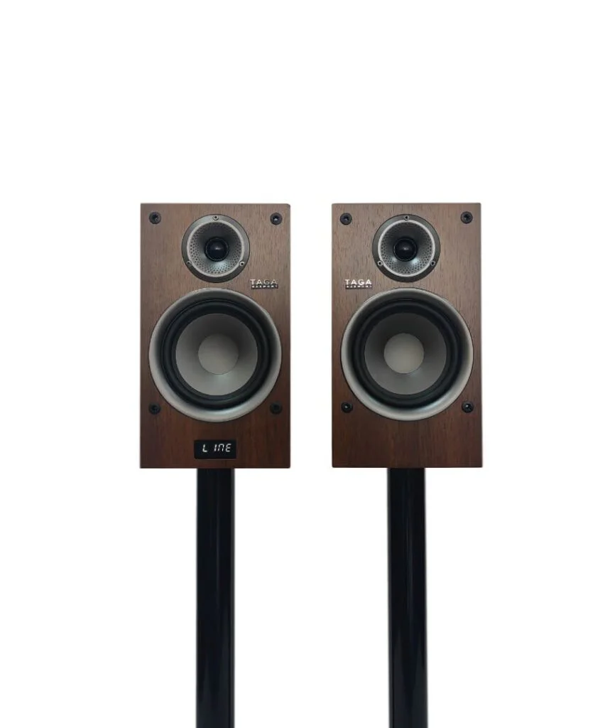 Активная акустическая система TAGA Harmony TAV-500B v.2 Walnut