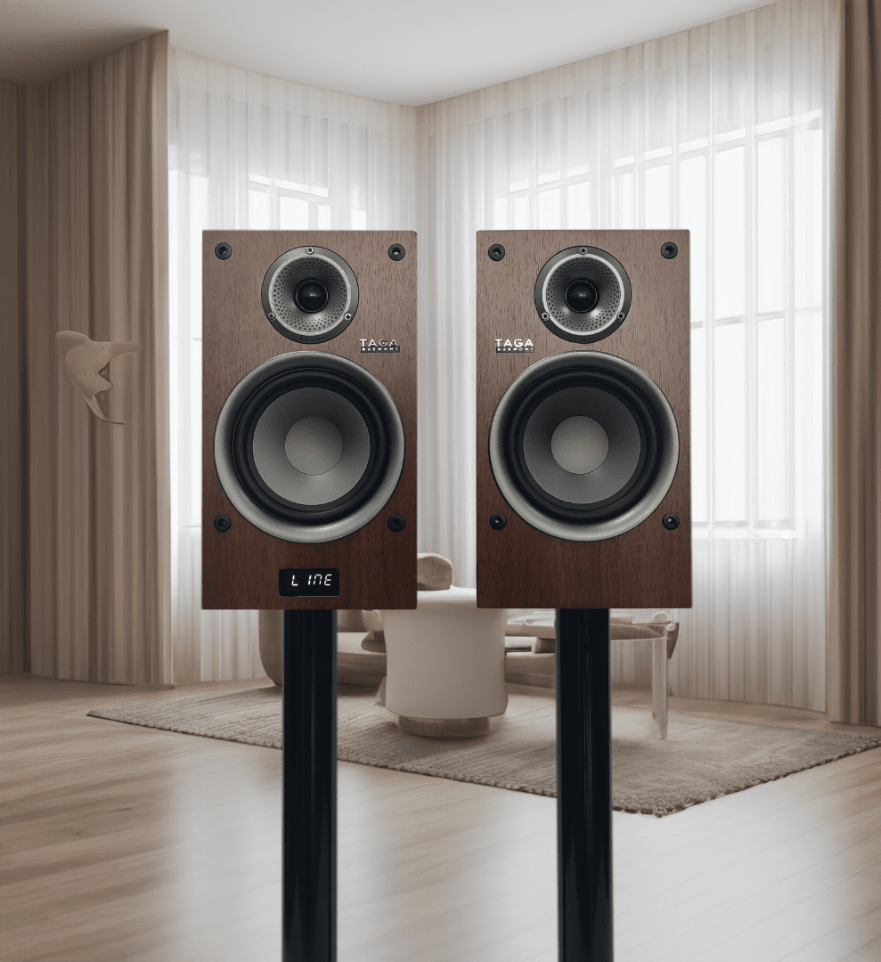 Активная акустическая система TAGA Harmony TAV-500B v.2 Walnut