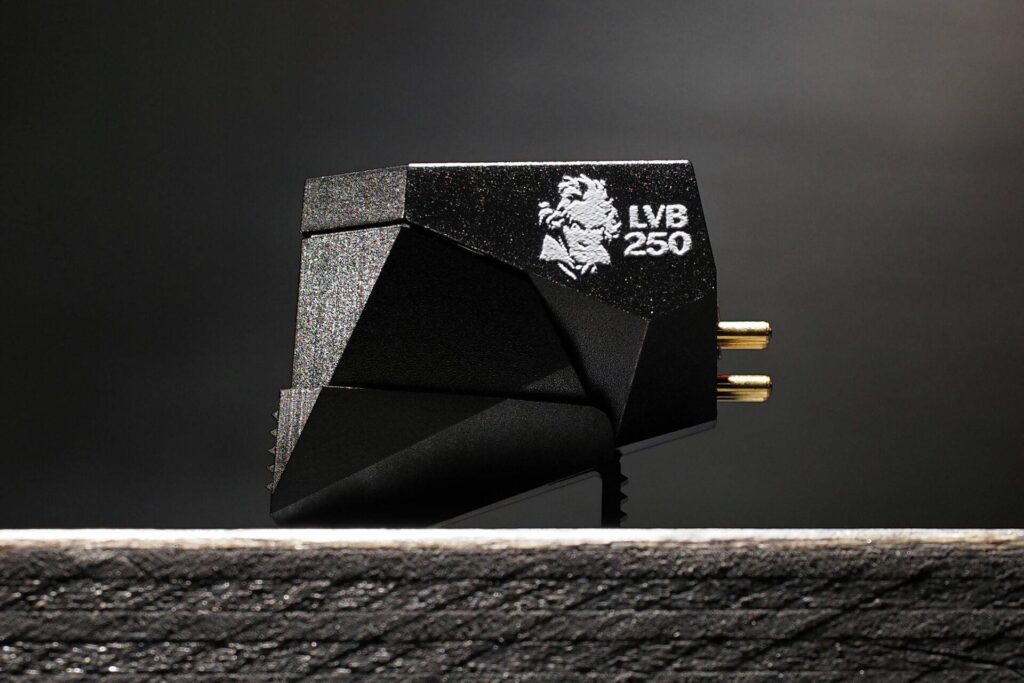 Звукосниматель Ortofon 2M Black LVB 250