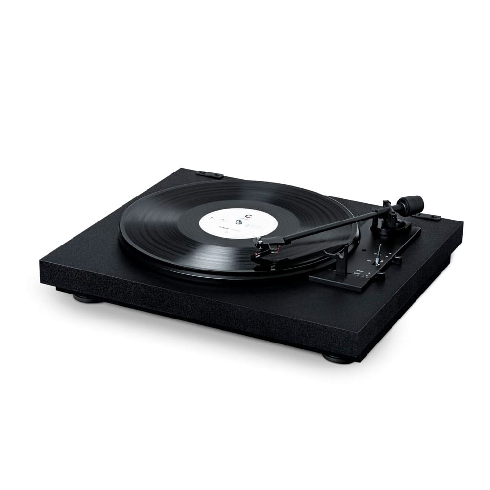 Проигрыватель винила Pro-Ject A1 (OM 10) Black
