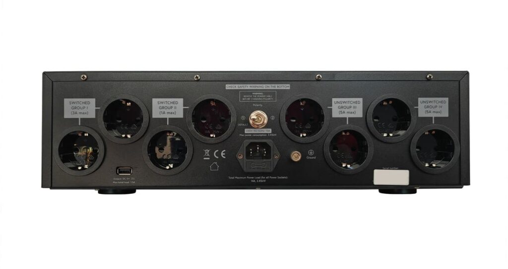 Сетевой кондиционер TAGA Harmony PC-9000DC Silver