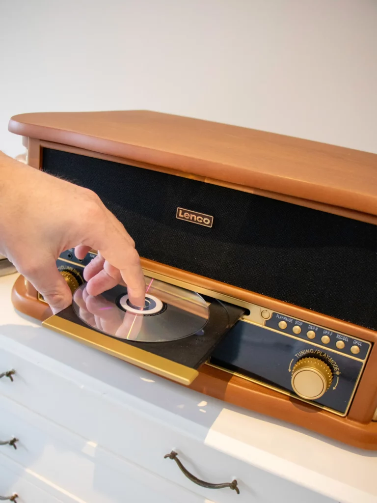 Музыкальный центр Lenco Classic Phono TCD-2571WD