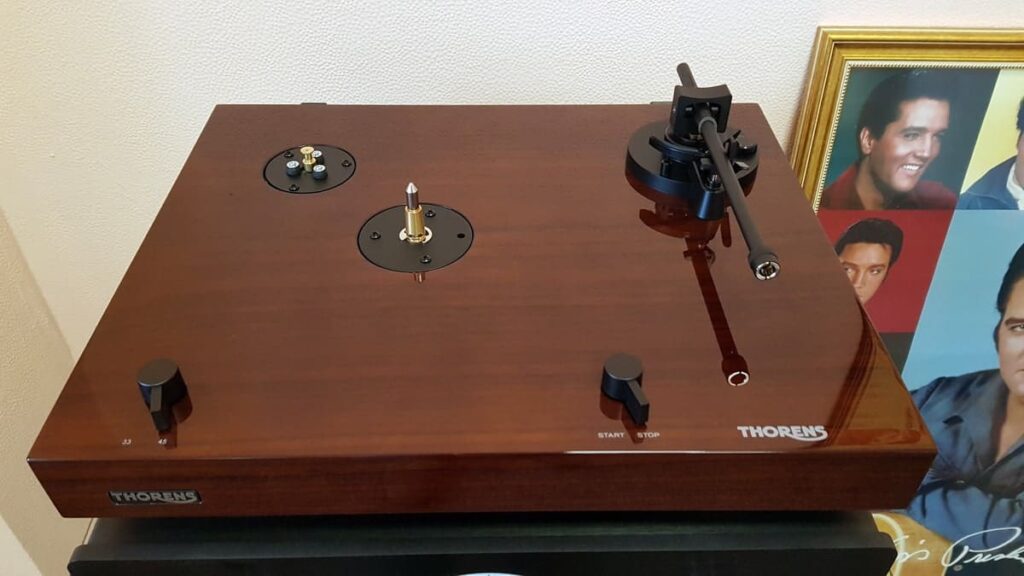 Проигрыватель винила Thorens TD-202 (TP71, AT95E) High Gloss Walnut