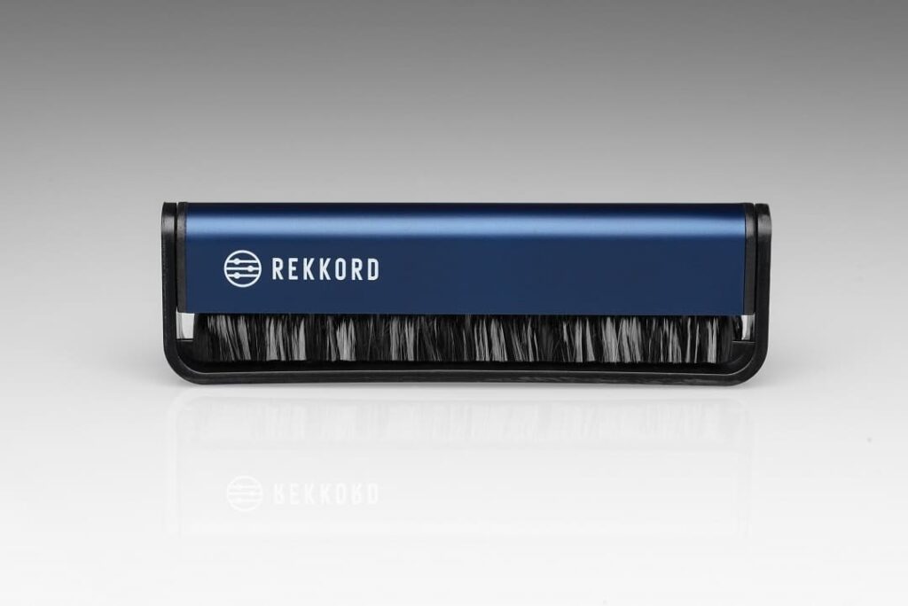 Щетка антистатическая REKKORD Audio Brush