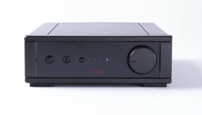Интегральный усилитель Rega io