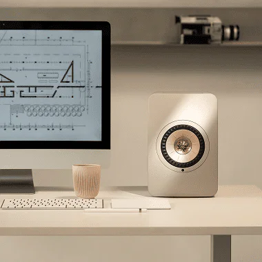 Полочная акустика KEF LS50 Wireless II Sand Shell