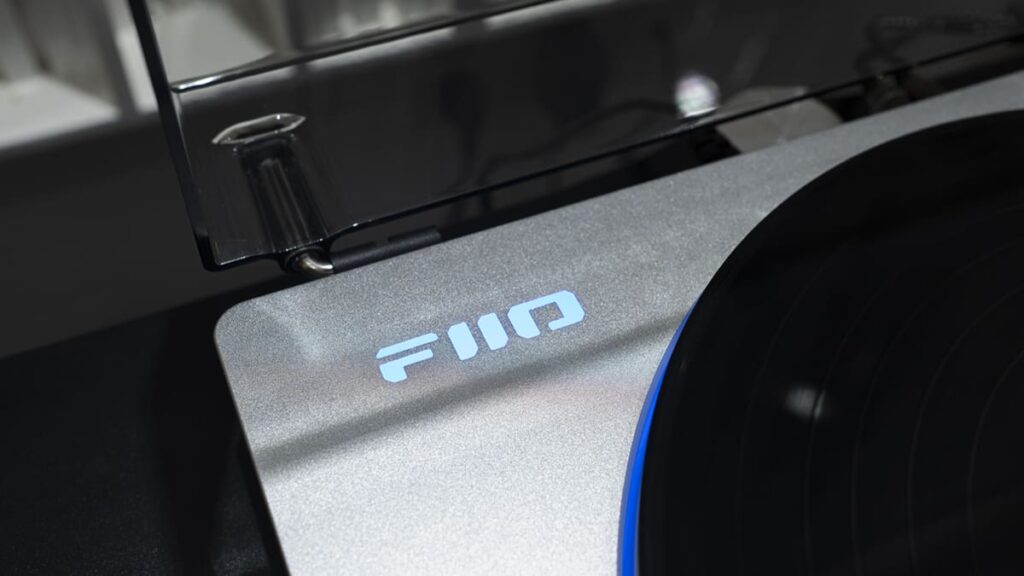 Проигрыватель винила FiiO TT13 BT Silver