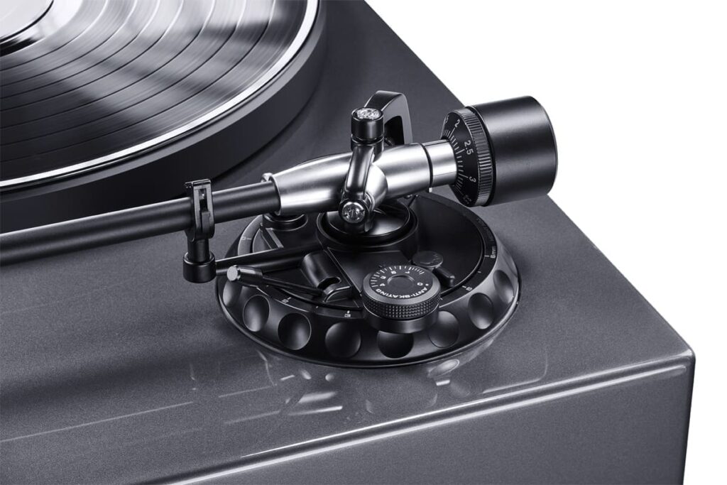 Проигрыватель винила Magnat MTT 990 50th Anniversary