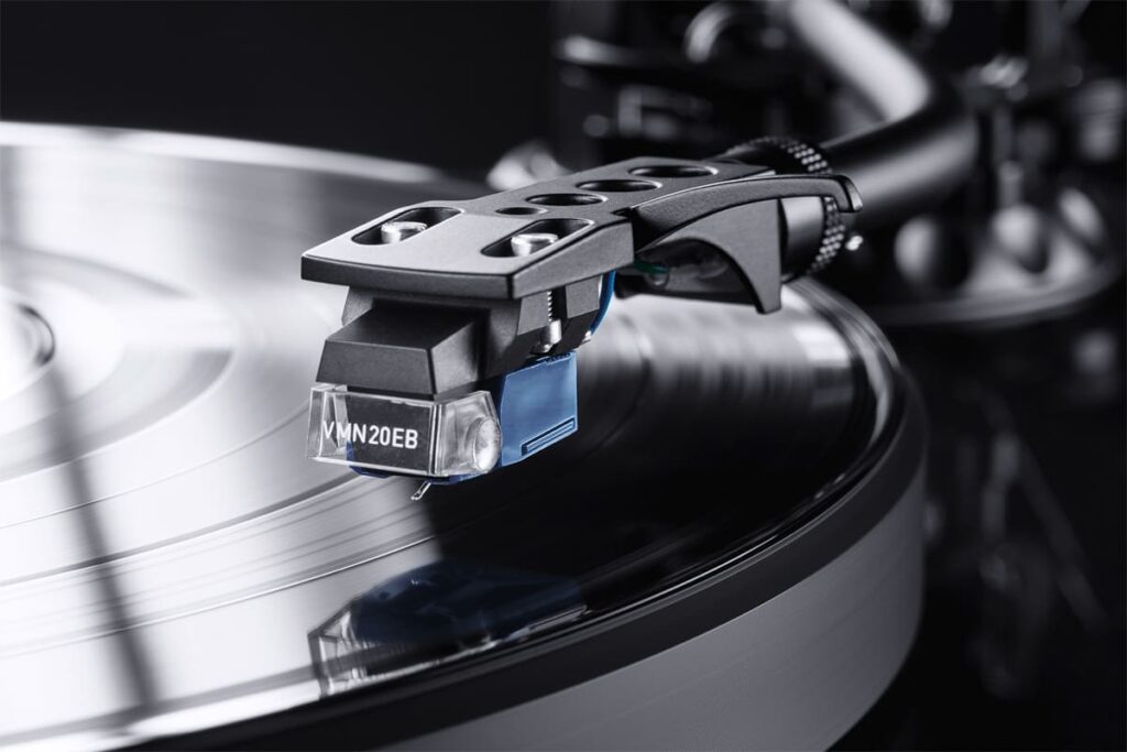 Проигрыватель винила Magnat MTT 990 50th Anniversary