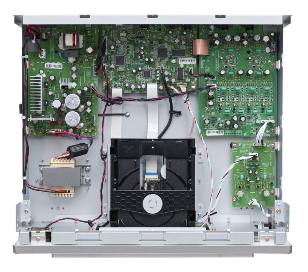 CD проигрыватель Marantz CD 60 Silver