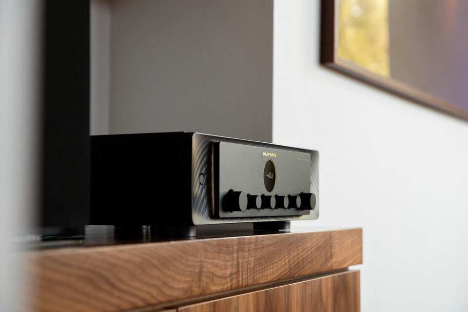 Интегральный стриминговый усилитель Marantz Model 40n Black