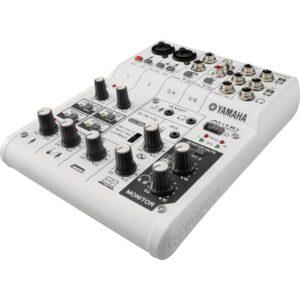Микшерный пульт Yamaha AG06