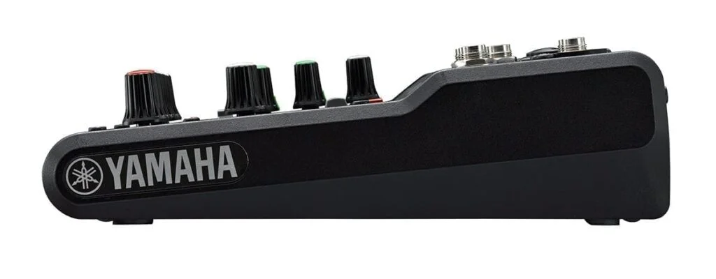 Микшерный пульт Yamaha MG06