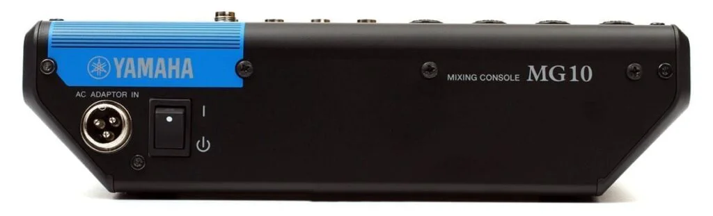 Микшерный пульт Yamaha MG10
