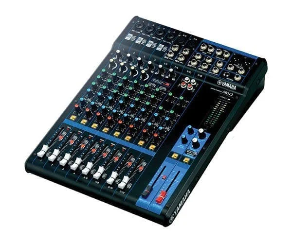 Микшерный пульт Yamaha MG12