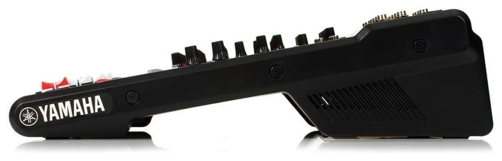 Микшерный пульт Yamaha MG12XU