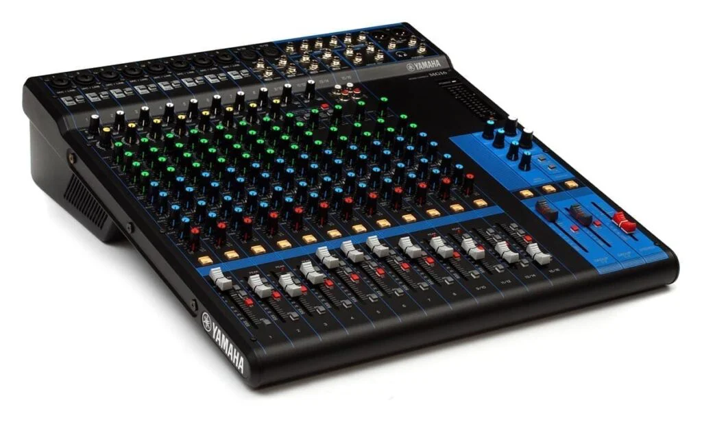 Микшерный пульт Yamaha MG16